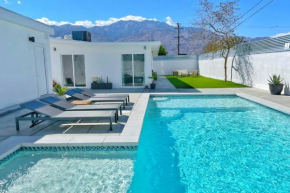 Desert Haus: Modern Luxury Home + Private Pool